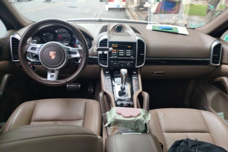 Used Porsche Cayenne 2011 Cayenne 3.0T Center Console