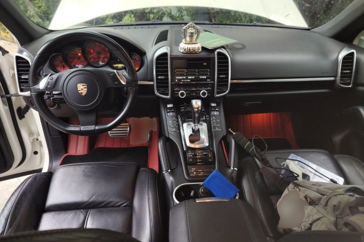 Used Porsche Cayenne 2011 Cayenne 3.0T Center Console