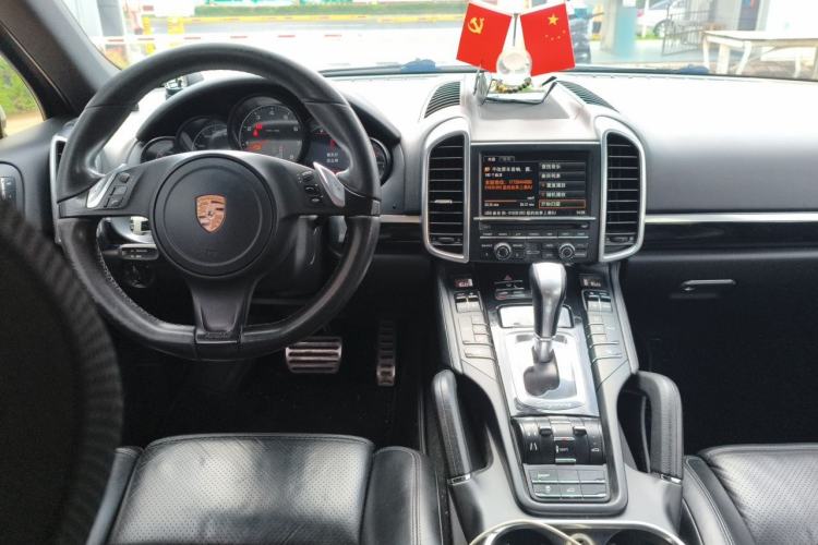 Used Porsche Cayenne 2011 Cayenne 3.0T Center Console