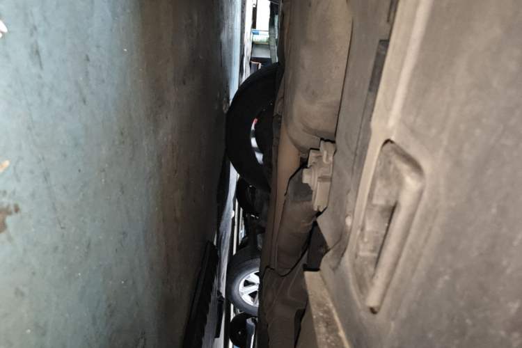 Used Porsche Cayenne 2011 Cayenne 3.0T Chassis Rear Left