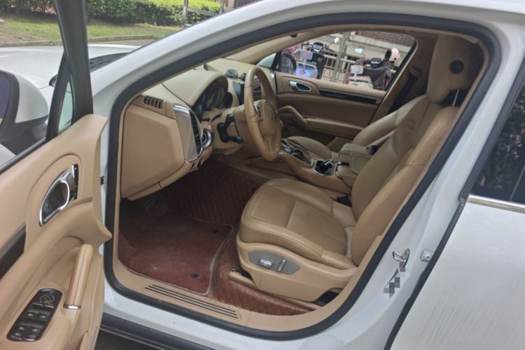 Used Porsche Cayenne 2011 3.6L automatic transmission U.S. specification Driver Seat