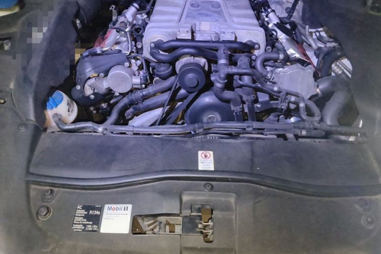 Used Porsche Cayenne 2011 Cayenne 3.0T Engine Bay