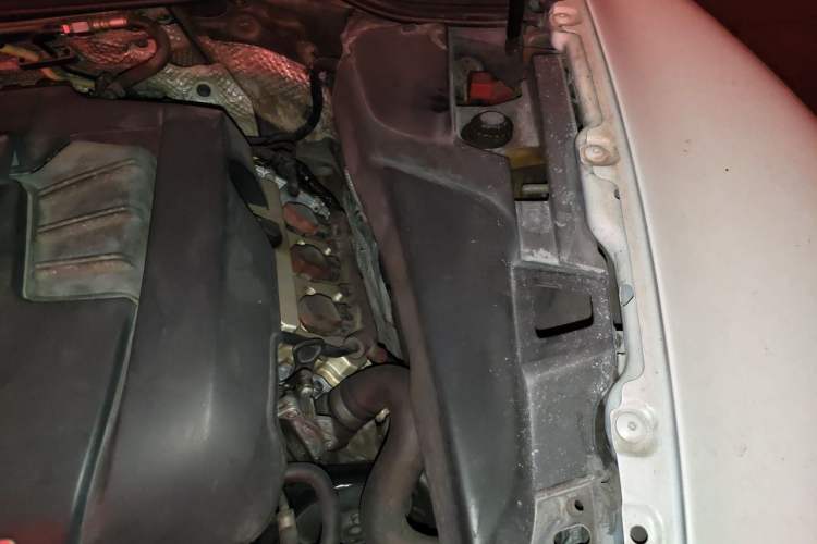 Used Porsche Cayenne 2011 Cayenne 3.0T Engine Bay Left