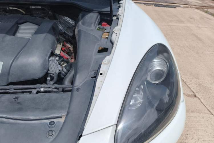 Used Porsche Cayenne 2011 Cayenne 3.0T Engine Bay Left