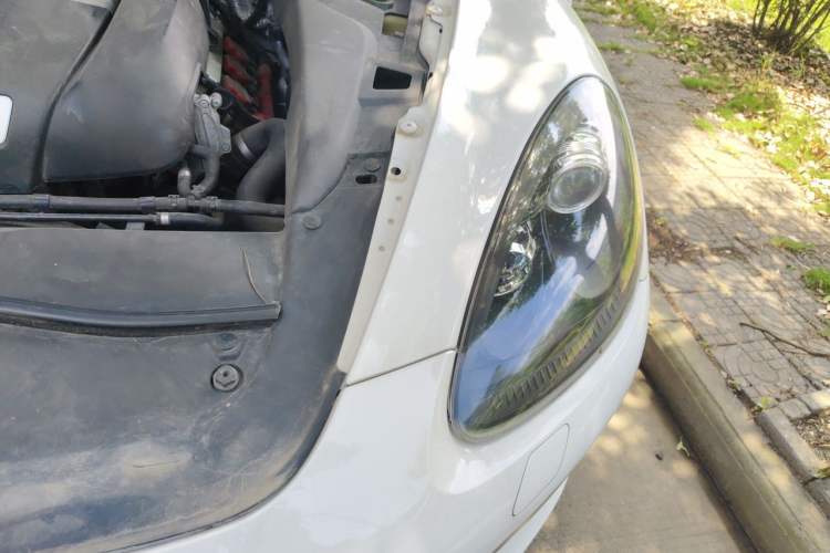Used Porsche Cayenne 2011 Cayenne 3.0T Engine Bay Left