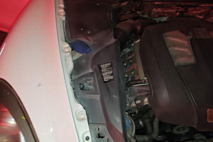 Used Porsche Cayenne 2011 Cayenne 3.0T Engine Bay Right
