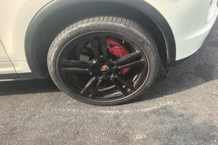 Used Porsche Cayenne 2011 Cayenne 3.0T Exterior 7