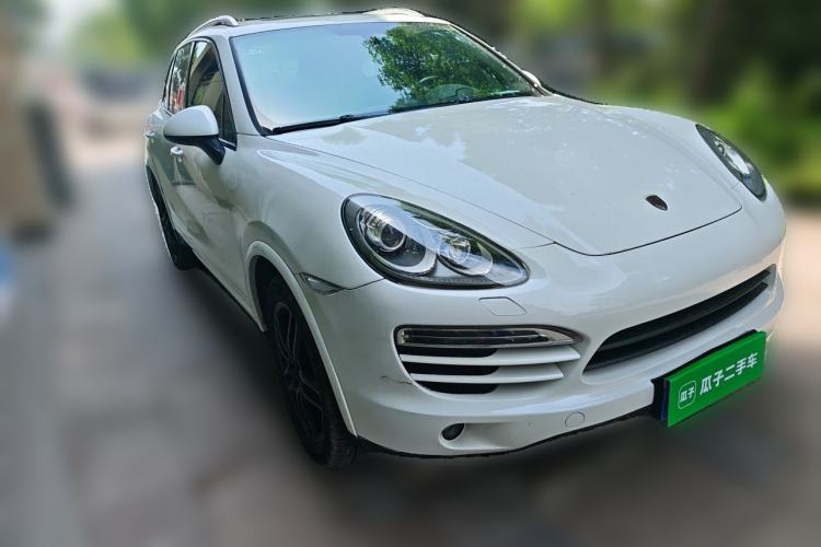 Used Porsche Cayenne 2011 3.6L automatic transmission U.S. specification Front Right 45 Deg