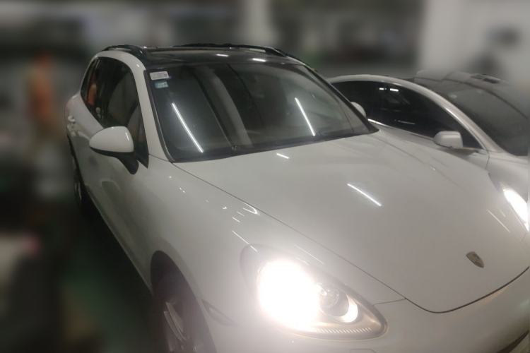 Used Porsche Cayenne 2011 Cayenne 3.0T Front Right 45 Deg