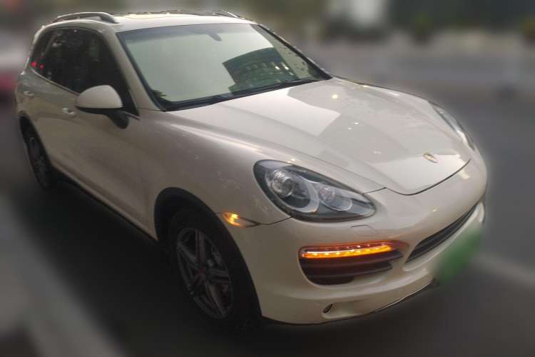 Used Porsche Cayenne 2011 Cayenne S Hybrid 3.0T Front Right 45 Deg
