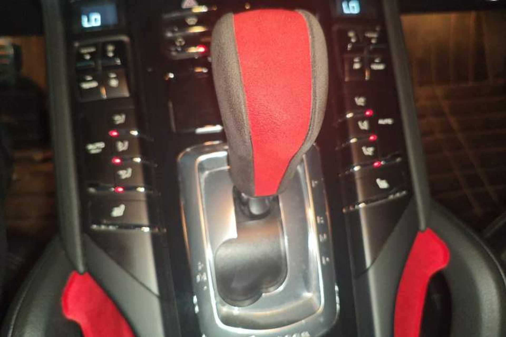 Used Porsche Cayenne 2011 Cayenne 3.0T Gear Lever