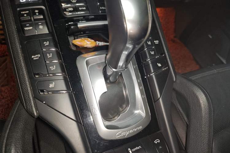 Used Porsche Cayenne 2011 Cayenne 3.0T Gear Lever