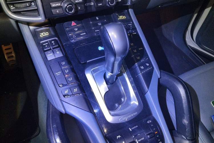 Used Porsche Cayenne 2011 Cayenne 3.0T Gear Lever