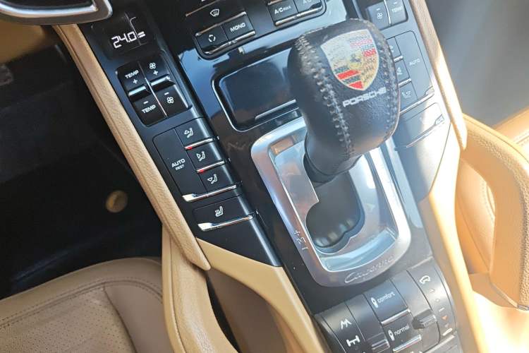 Used Porsche Cayenne 2011 Cayenne 3.0T Gear Lever