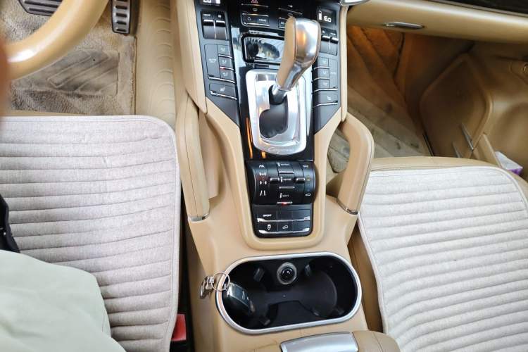 Used Porsche Cayenne 2011 Cayenne 3.0T Gear Lever