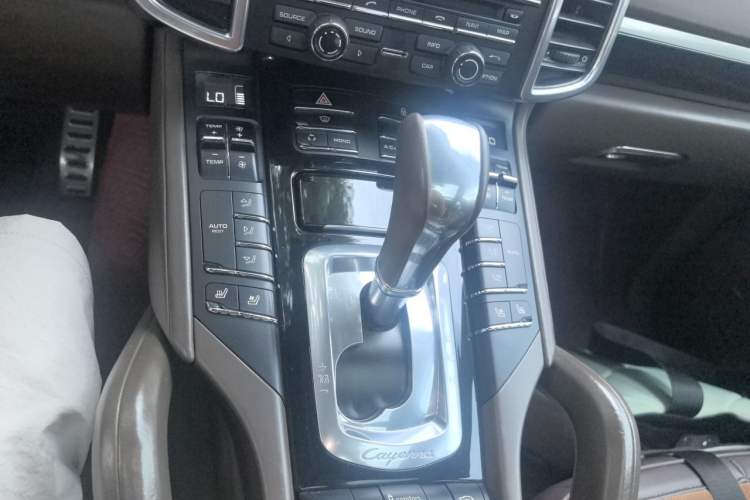 Used Porsche Cayenne 2011 Cayenne 3.0T Gear Lever