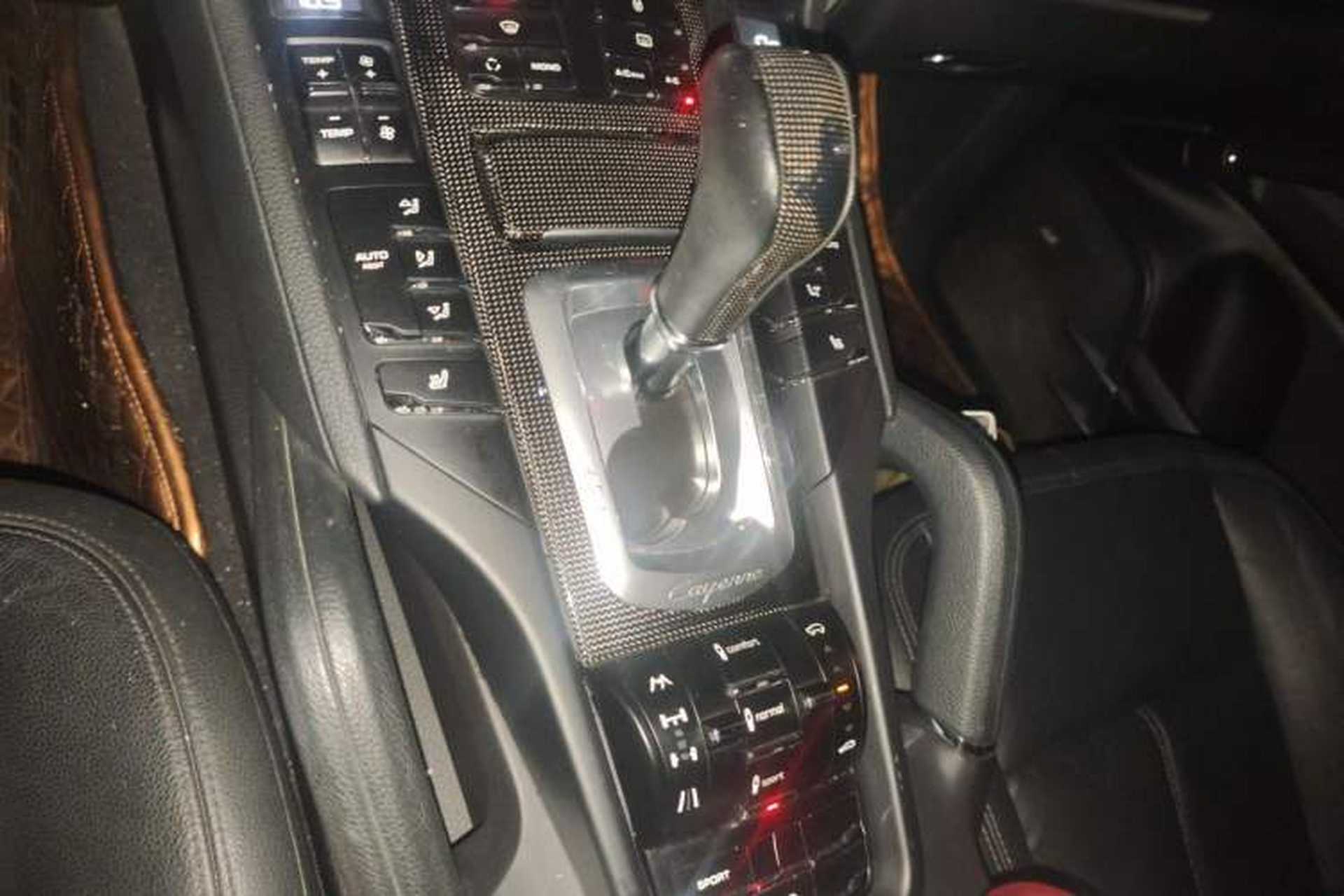 Used Porsche Cayenne 2011 Cayenne 3.0T Gear Lever