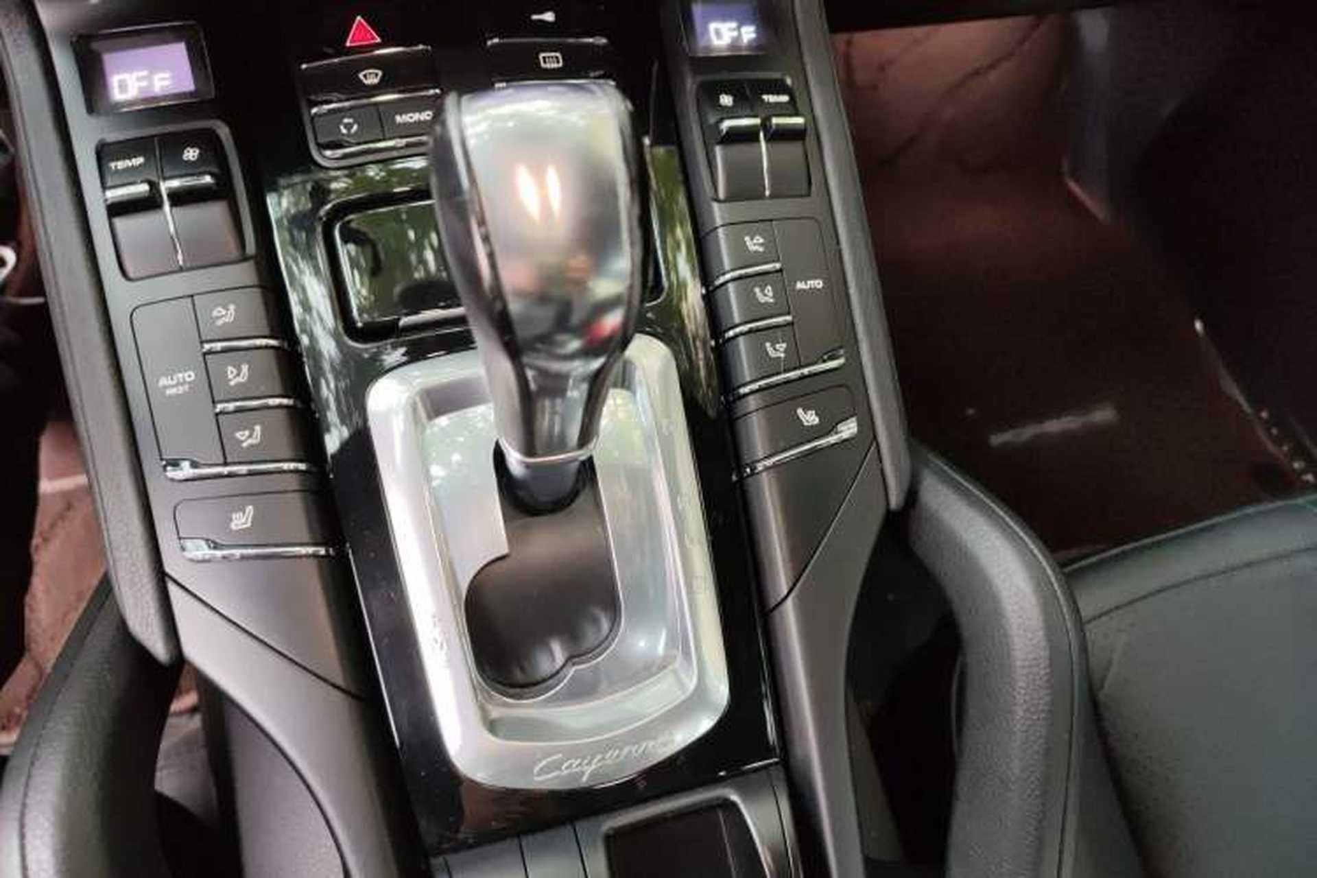 Used Porsche Cayenne 2011 3.6L automatic transmission U.S. specification Gear Lever