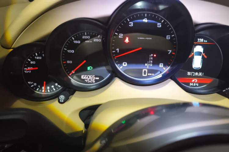 Used Porsche Cayenne 2011 Cayenne 3.0T Instrument Cluster
