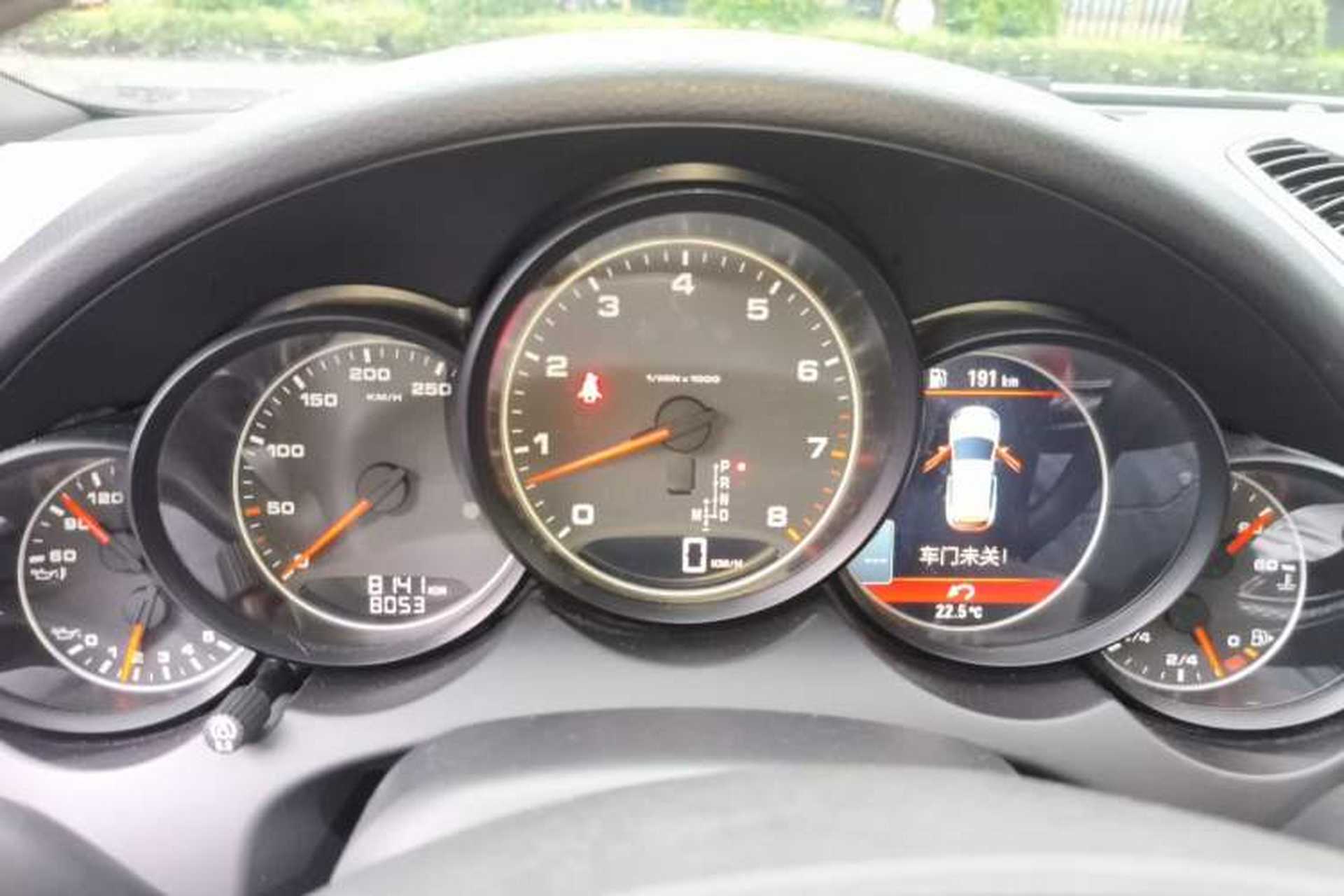 Used Porsche Cayenne 2011 Cayenne 3.0T Instrument Cluster