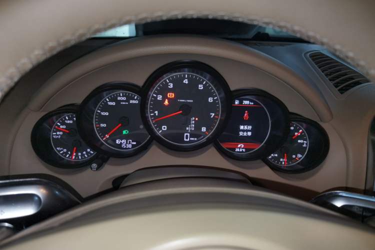 Used Porsche Cayenne 2011 Cayenne 3.0T Instrument Cluster