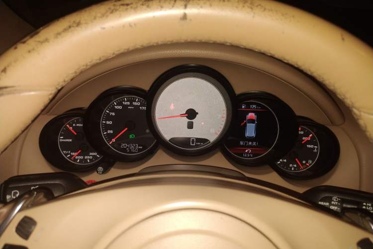 Used Porsche Cayenne 2011 Cayenne S Hybrid 3.0T Instrument Cluster