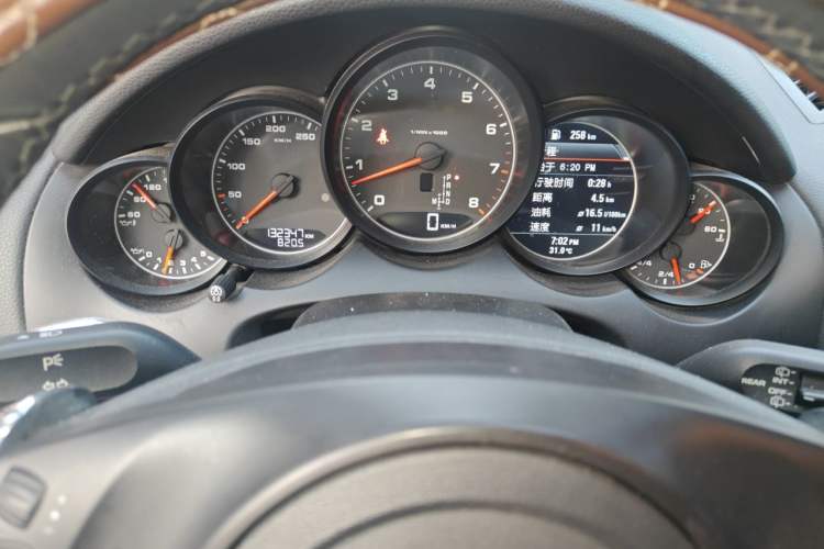 Used Porsche Cayenne 2011 Cayenne 3.0T Instrument Cluster