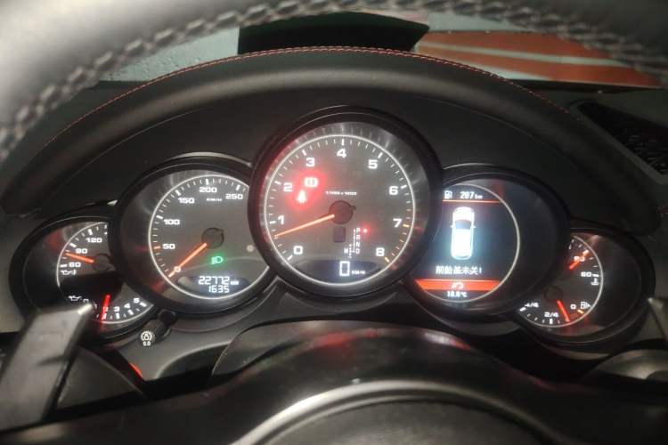 Used Porsche Cayenne 2011 Cayenne 3.0T Instrument Cluster
