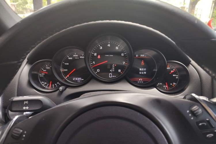 Used Porsche Cayenne 2011 Cayenne 3.0T Instrument Cluster