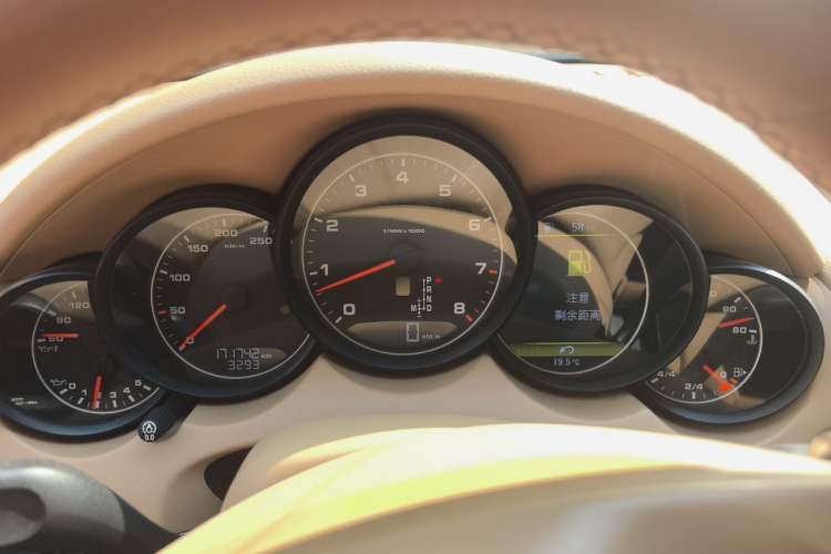 Used Porsche Cayenne 2011 Cayenne 3.0T Instrument Cluster
