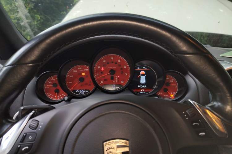 Used Porsche Cayenne 2011 Cayenne 3.0T Instrument Cluster