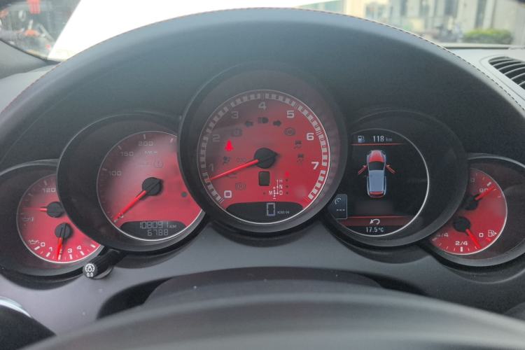 Used Porsche Cayenne 2011 Cayenne 3.0T Instrument Cluster