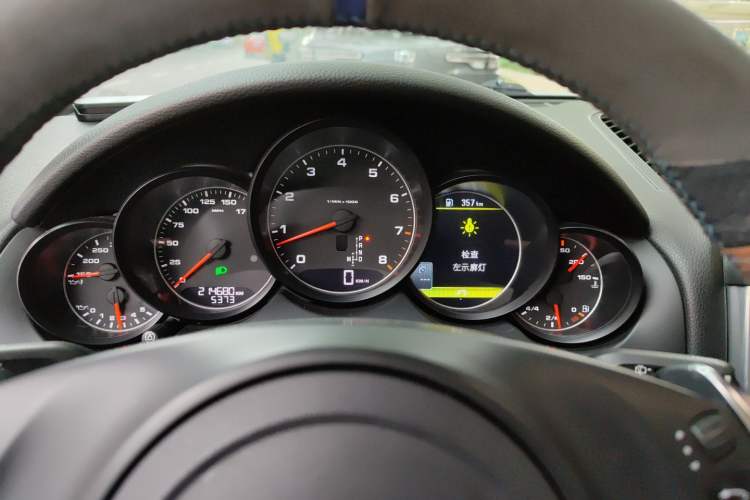 Used Porsche Cayenne 2011 3.6L automatic transmission U.S. specification Instrument Cluster