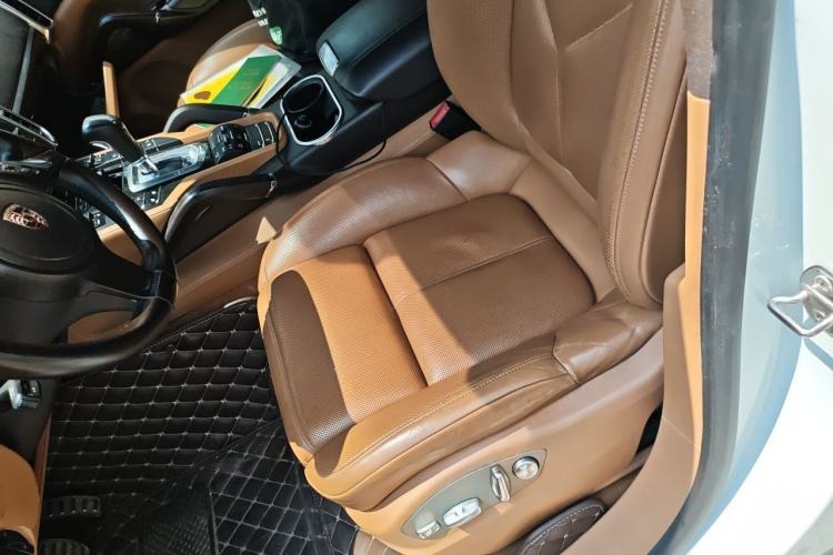Used Porsche Cayenne 2011 Cayenne 3.0T Left Front Seat
