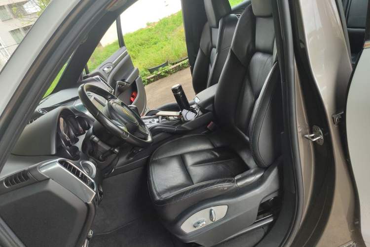 Used Porsche Cayenne 2011 Cayenne 3.0T Left Front Seat