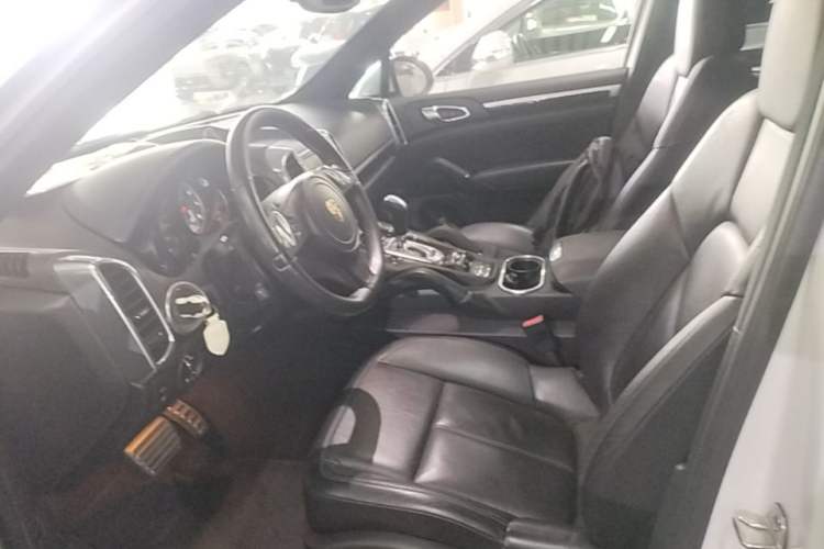 Used Porsche Cayenne 2011 Cayenne S 4.8L Left Front Seat