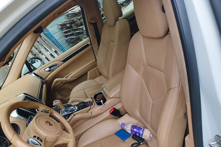 Used Porsche Cayenne 2011 Cayenne S Hybrid 3.0T Left Front Seat