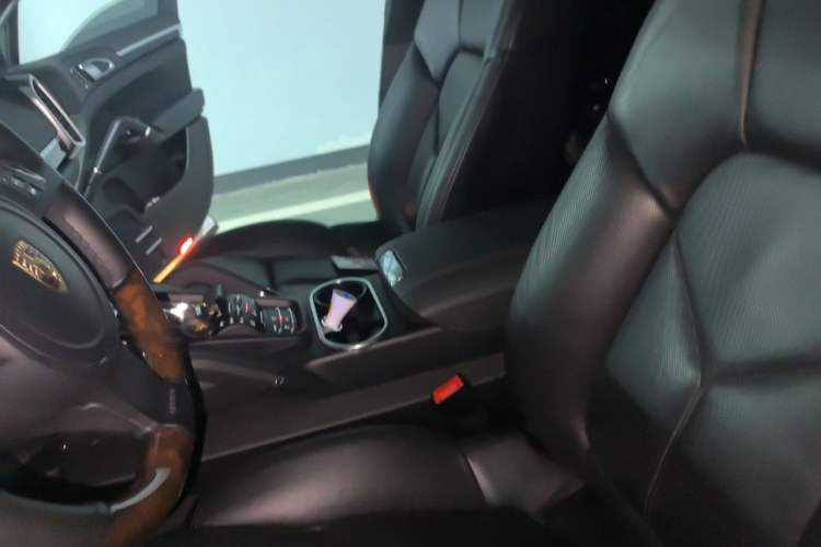 Used Porsche Cayenne 2011 Cayenne S 4.8L Left Front Seat