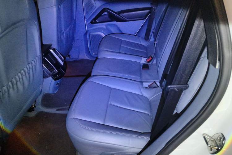 Used Porsche Cayenne 2011 Cayenne 3.0T Left Rear Seat