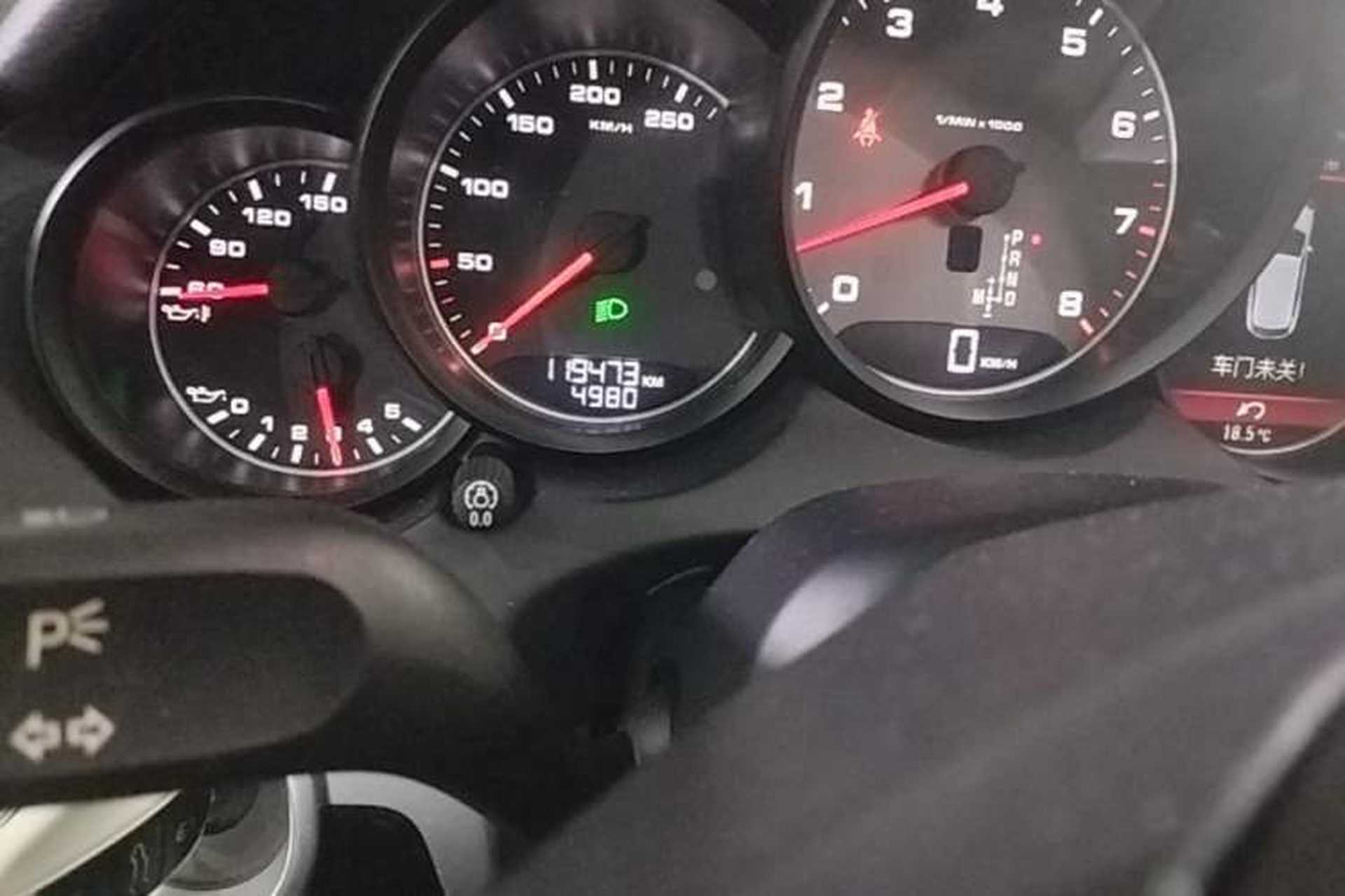 Used Porsche Cayenne 2011 Cayenne S 4.8L Odometer Close Up