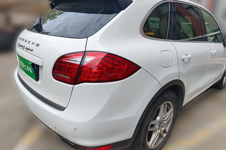 Used Porsche Cayenne 2011 Cayenne S Hybrid 3.0T Rear Right 45 Deg