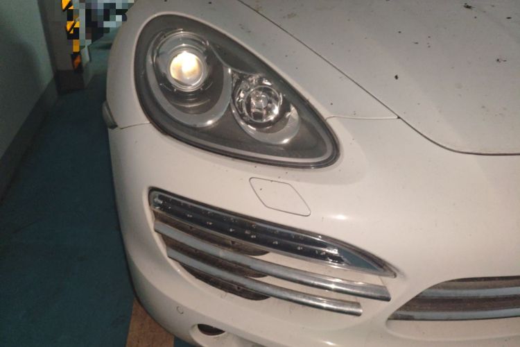 Used Porsche Cayenne 2011 Cayenne 3.0T Right Front Headlight