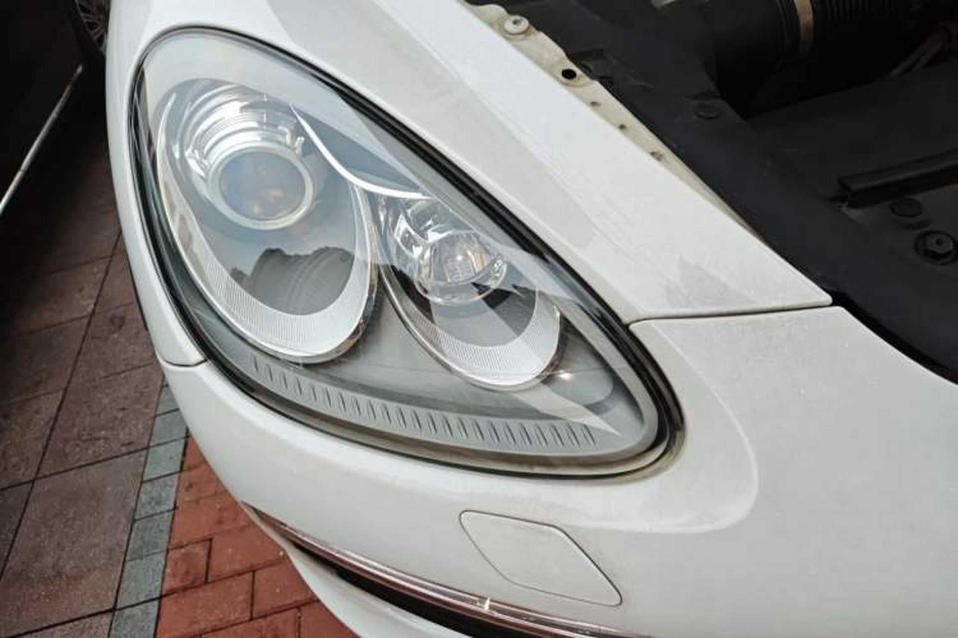 Used Porsche Cayenne 2011 Cayenne S 4.8L Right Front Headlight