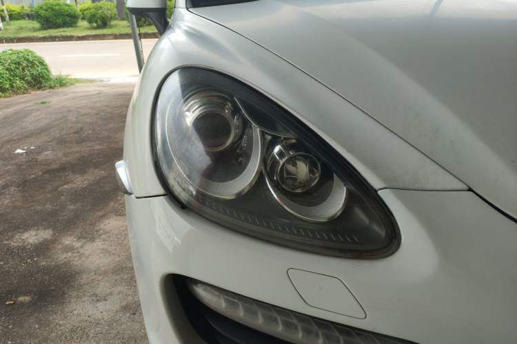 Used Porsche Cayenne 2011 Cayenne 3.0T Right Front Headlight
