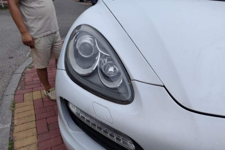 Used Porsche Cayenne 2011 Cayenne 3.0T Right Front Headlight