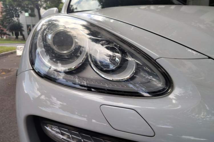 Used Porsche Cayenne 2011 Cayenne 3.0T Right Front Headlight