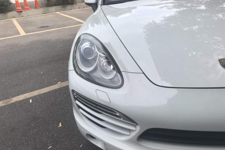 Used Porsche Cayenne 2011 Cayenne 3.0T Right Front Headlight