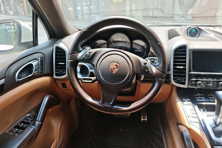 Used Porsche Cayenne 2011 Cayenne 3.0T Steering Wheel