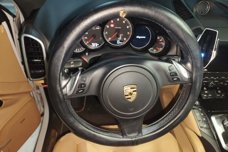 Used Porsche Cayenne 2011 Cayenne 3.0T Steering Wheel