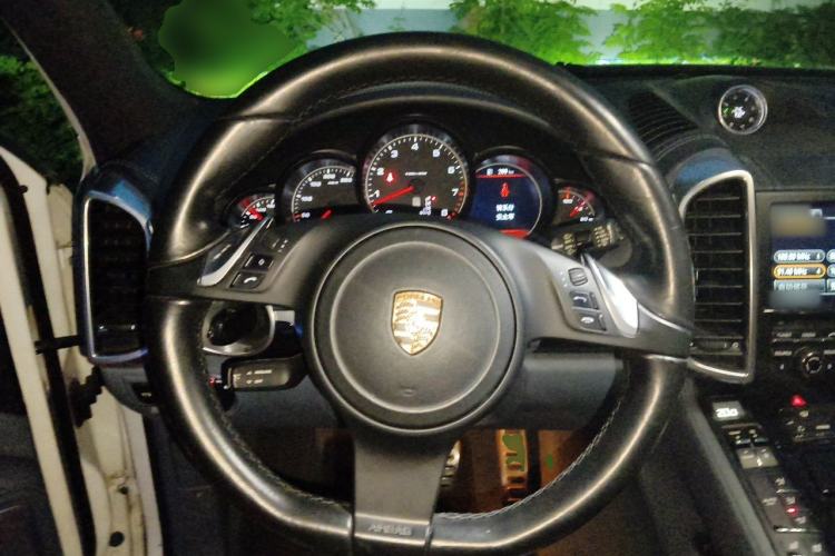 Used Porsche Cayenne 2011 Cayenne 3.0T Steering Wheel